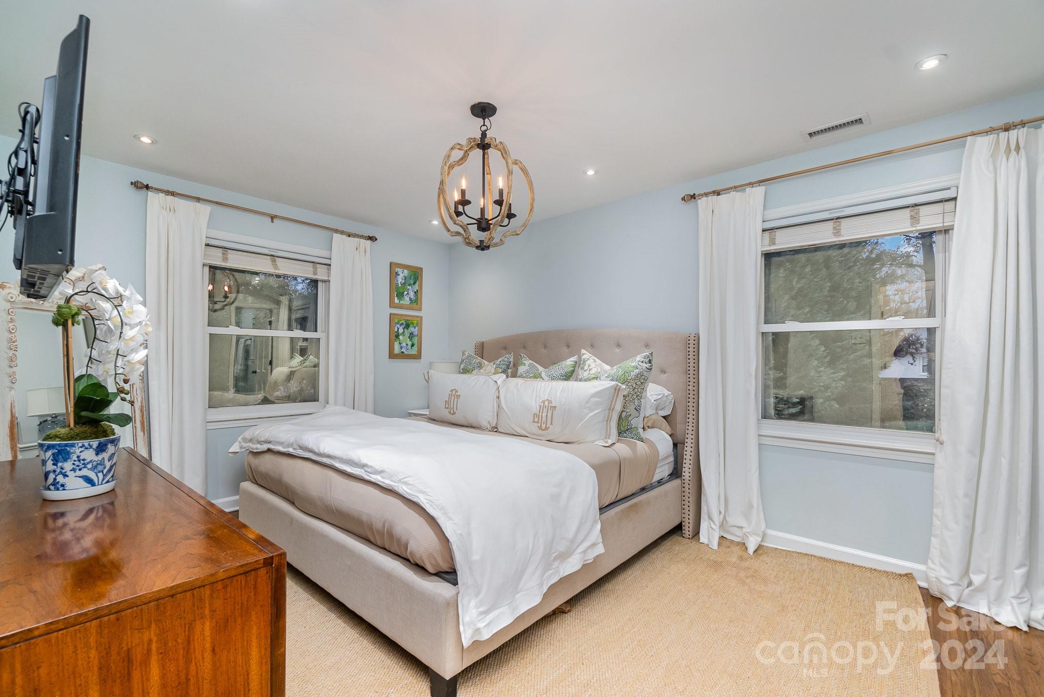 3925 Riverbend Road Charlotte, NC 28210 - Photo 9 of 22 Gallery Image 9