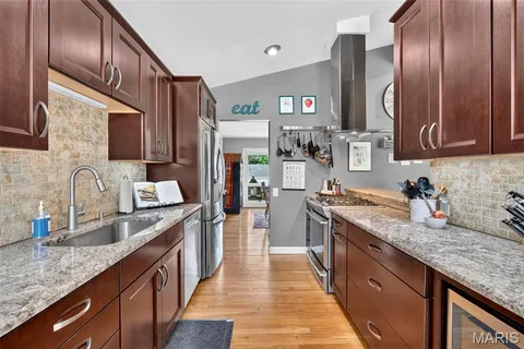 $535,000 | 13203 Dartagnan Court, St. Louis, MO 63141