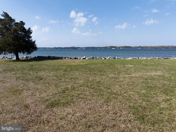 $1,399,900 | 1887 Point Breeze Road, Hudgins, VA 23076