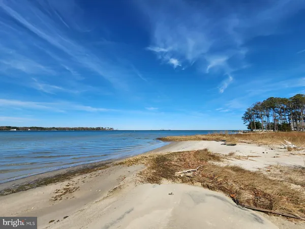 $1,399,900 | 1887 Point Breeze Road, Hudgins, VA 23076