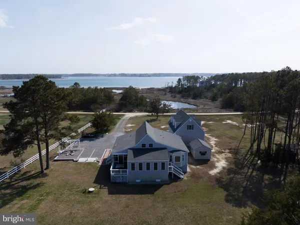 $1,399,900 | 1887 Point Breeze Road, Hudgins, VA 23076