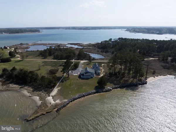 $1,399,900 | 1887 Point Breeze Road, Hudgins, VA 23076