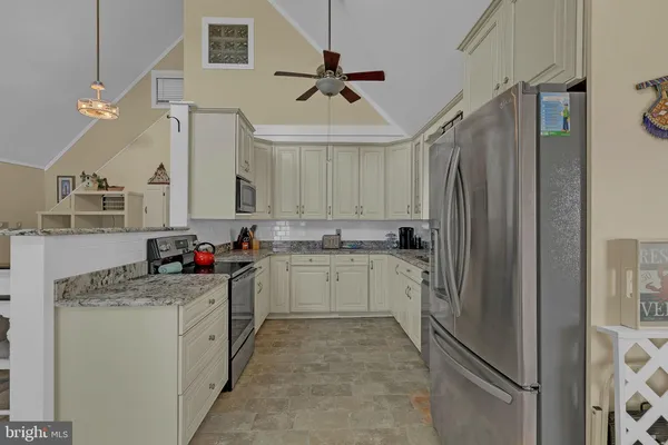 $1,399,900 | 1887 Point Breeze Road, Hudgins, VA 23076