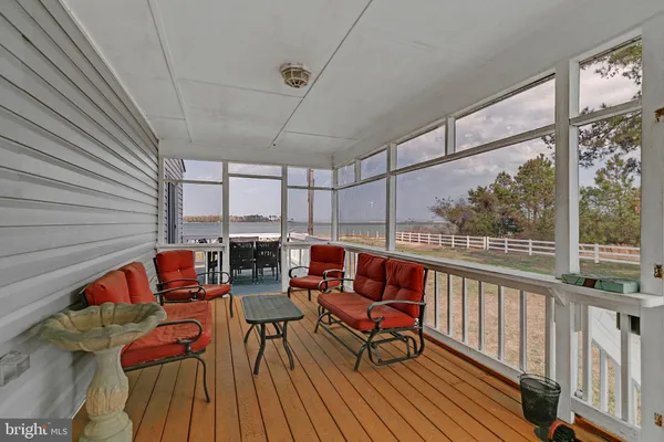 $1,399,900 | 1887 Point Breeze Road, Hudgins, VA 23076