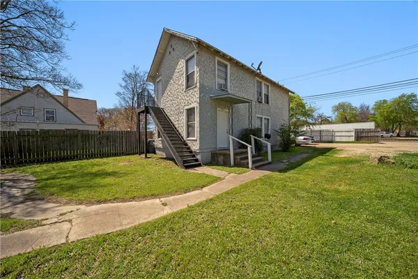 $525,000 | 1517-1521 Barnard Street, Waco, TX 76701