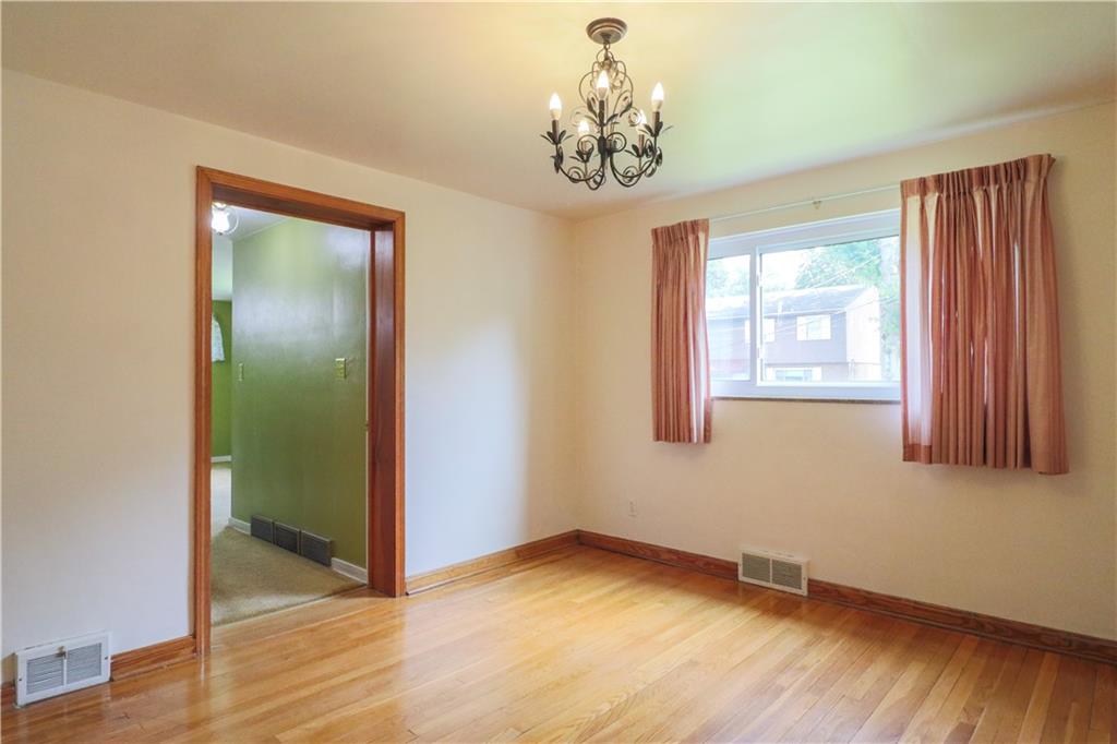 21 Wallace Road Pittsburgh, PA 15209 - Photo 16 of 39 Gallery Image 16