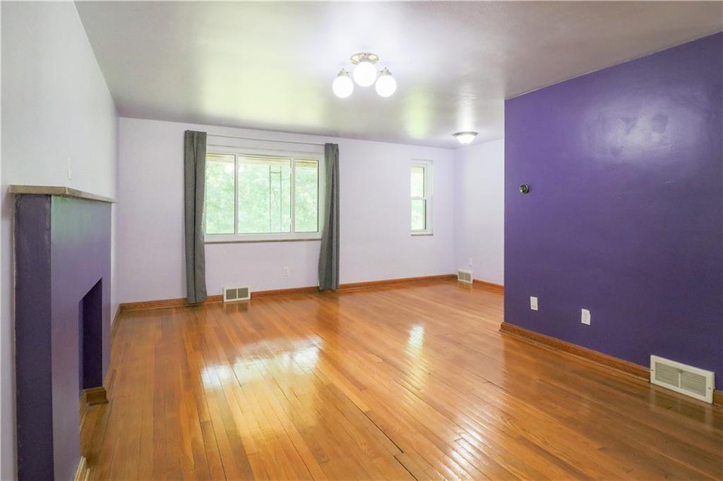 21 Wallace Road Pittsburgh, PA 15209 - Photo 7 of 39 Gallery Image 7