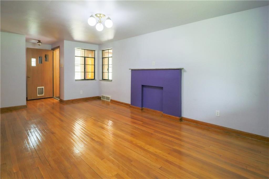 21 Wallace Road Pittsburgh, PA 15209 - Photo 8 of 39 Gallery Image 8