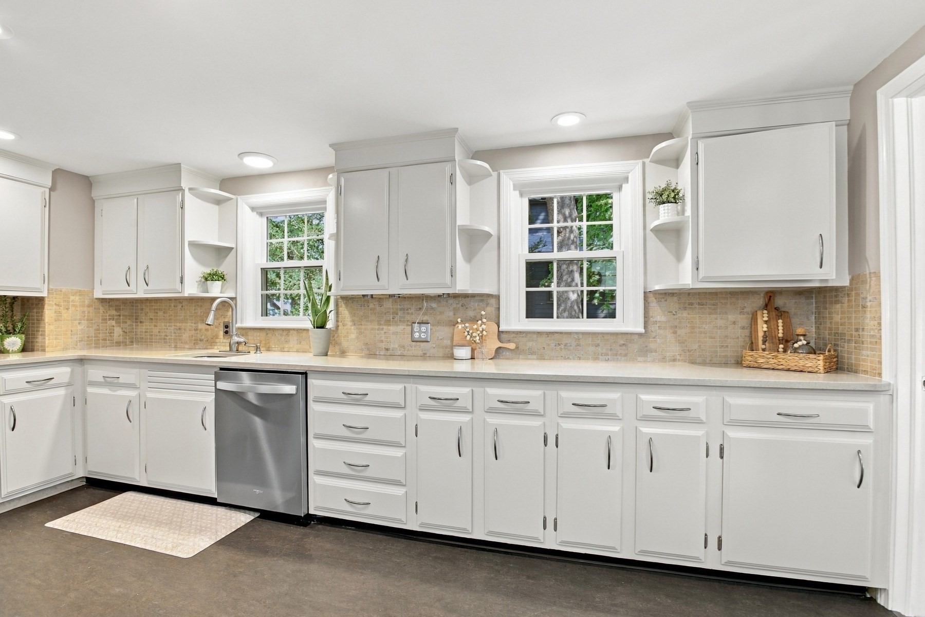 76 Curtis Street Reading, MA 01867 - Photo 9 of 33 Gallery Image 9