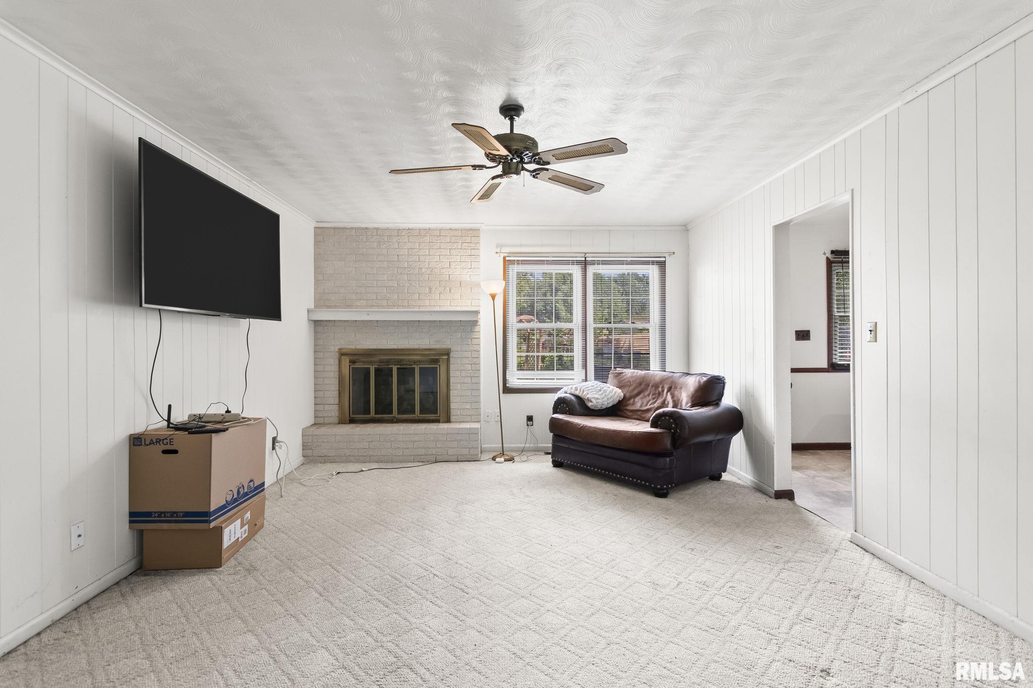 4020 Hazelcrest Road Springfield, IL 62703 - Photo 8 of 23