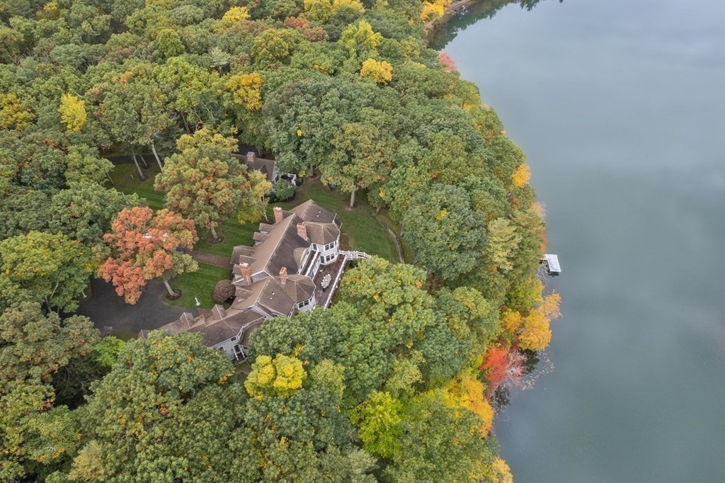 137 Forest Street Sherborn, MA 01770 - Photo 4 of 38