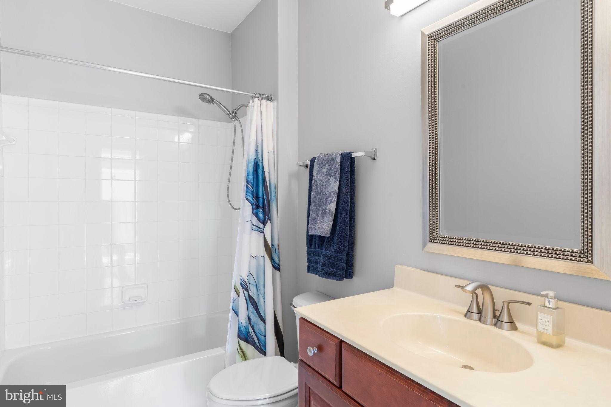 12001 Market Street, Unit 319 Reston, VA 20190 - Photo 18 of 37 Second bathroom