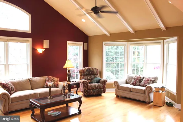 $759,900 | 6 Tiffany Drive, Perkasie, PA 18944