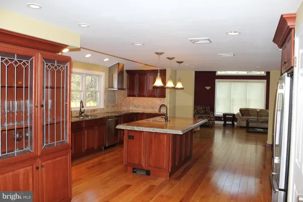 $759,900 | 6 Tiffany Drive, Perkasie, PA 18944