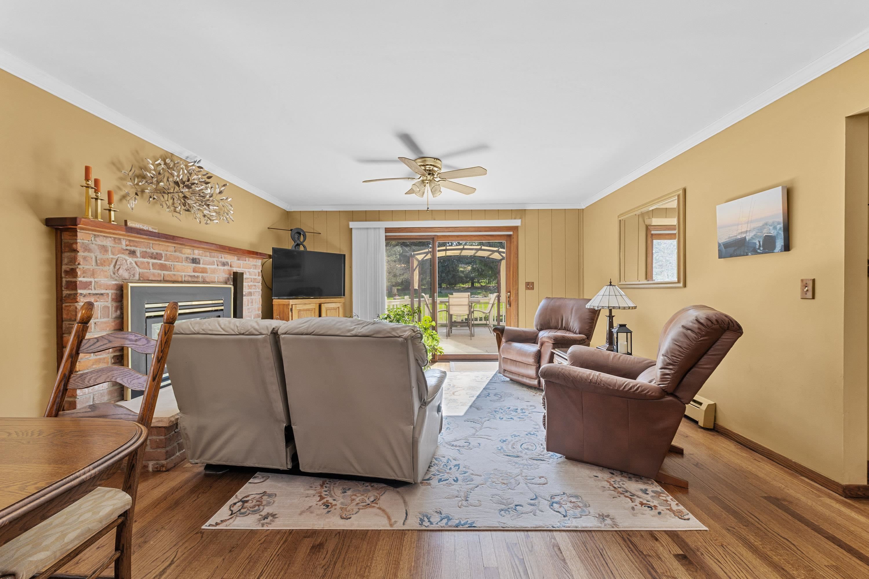 5590 Edgar Road Clarkston, MI 48346 - Photo 7 of 51 50172448-b6b815a6-9f10-41d7-8eb0-bb3667c8dc1d.JPG