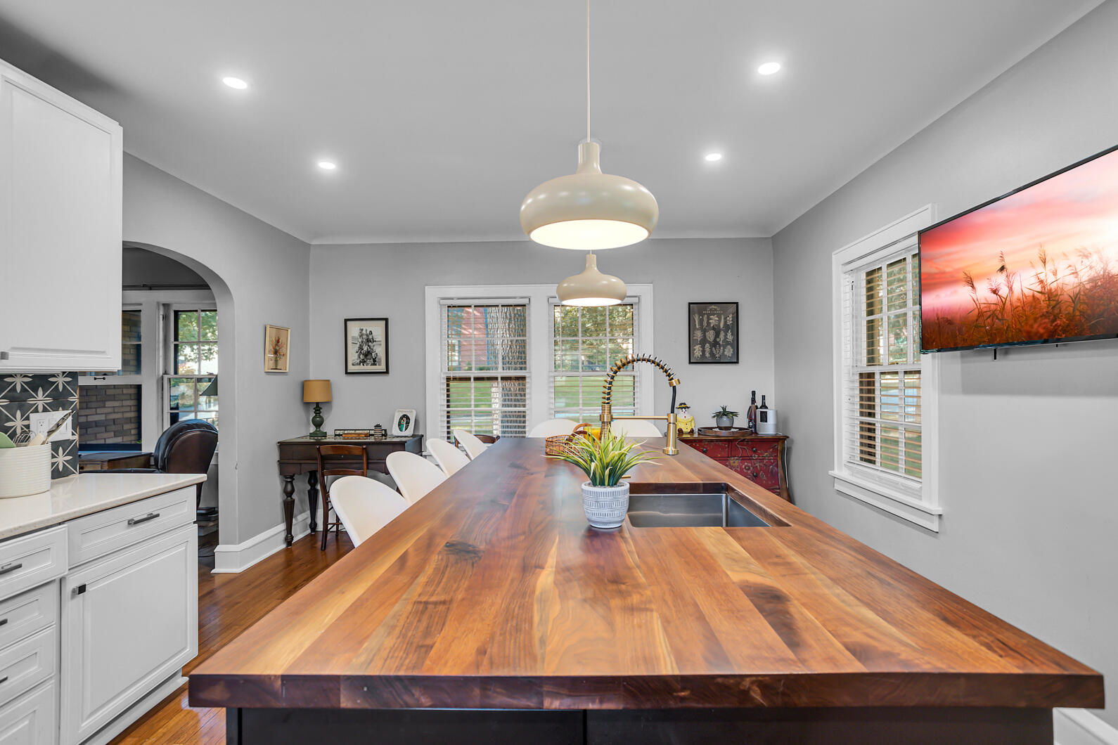 908 Brighton Road Jackson, MI 49203 - Photo 7 of 37 19-web-or-mls-0N0A3738