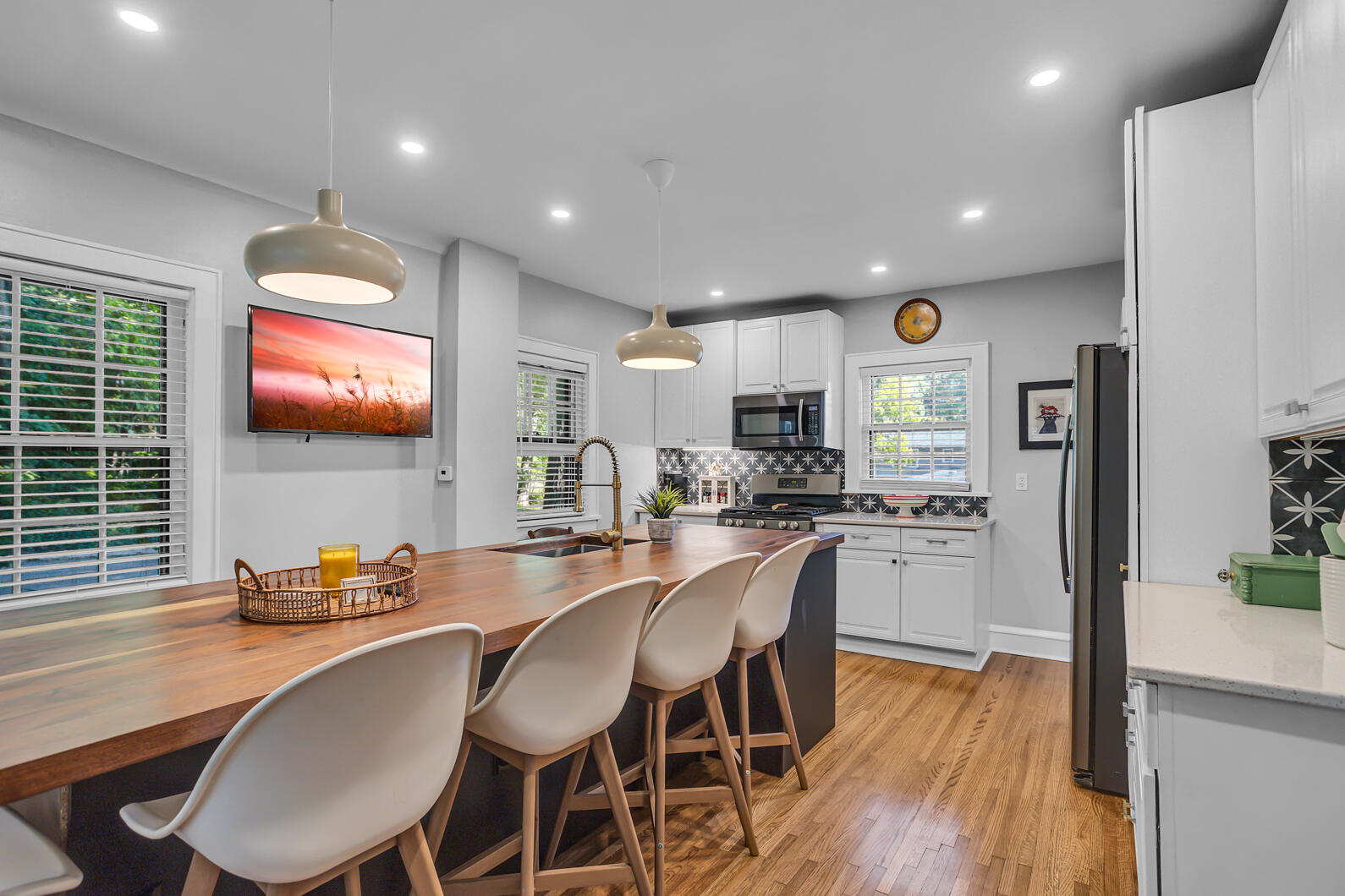 908 Brighton Road Jackson, MI 49203 - Photo 10 of 37 22-web-or-mls-0N0A3748