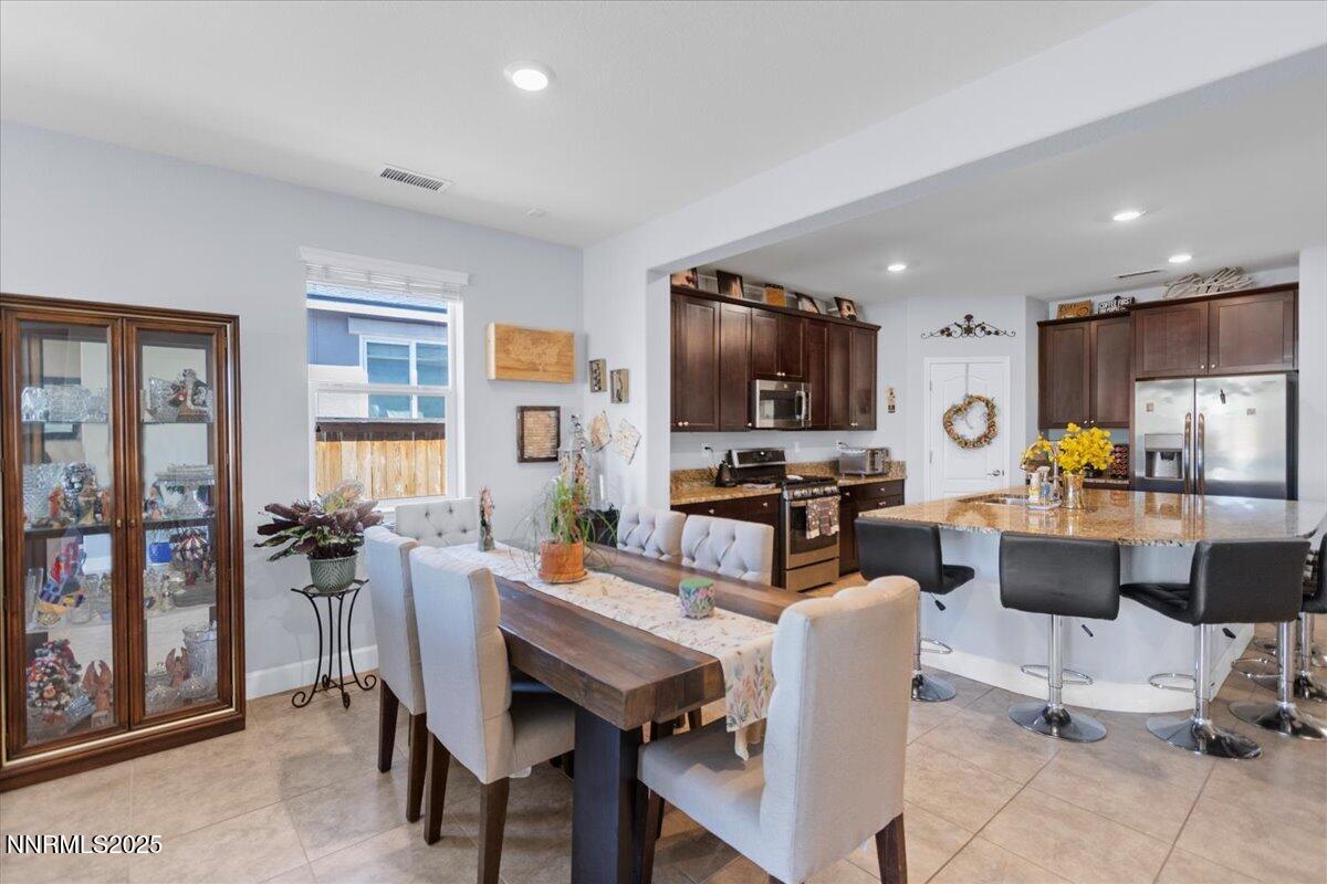 7324 Continuum Drive Reno, NV 89506 - Photo 9 of 47 24-Dining