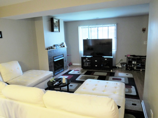 867 Oxford Place, Unit 112B Wheeling, IL 60090 - Photo 3 of 9