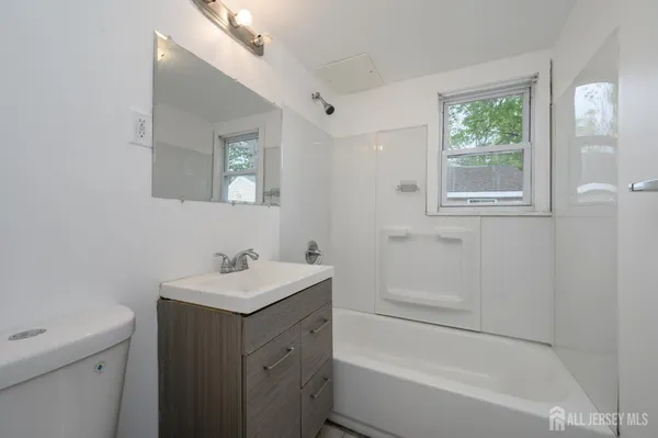 $3,500 | 438 Belgrade Street, Avenel, NJ 07001