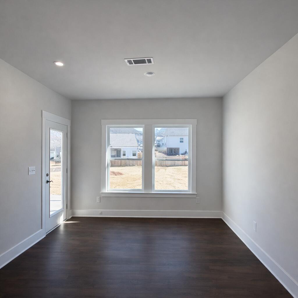 7560 Snow Line Lane, Unit 34 Ooltewah, TN 37363 - Photo 6 of 13 BREAKFAST ROOM