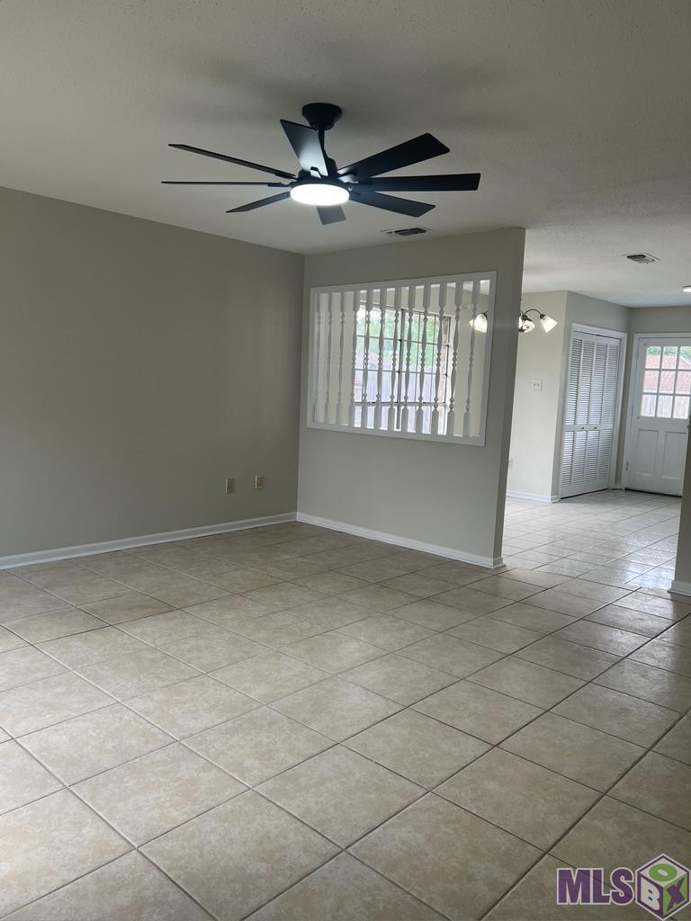 14105 Rampart Court Baton Rouge, LA 70810 - Photo 3 of 19 Gallery Image 3