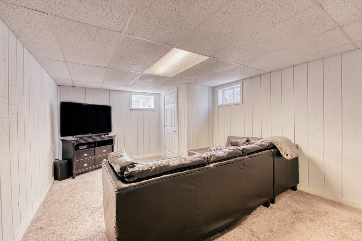 7664 Whitacre Road Blanchester, OH 45107 - Photo 26 of 40 Gallery Image 26