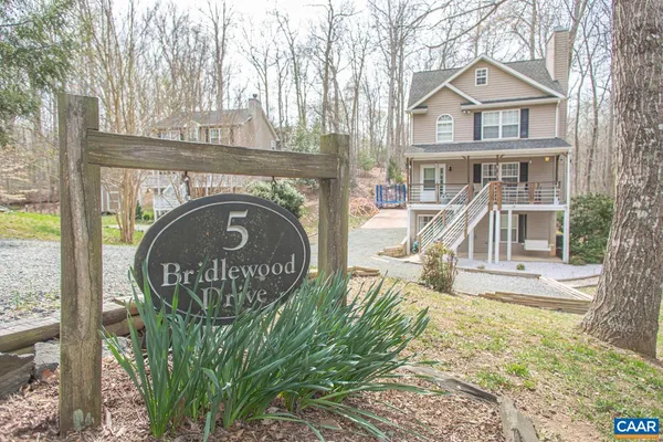 $355,000 | 5 Bridlewood Drive, Palmyra, VA 22963