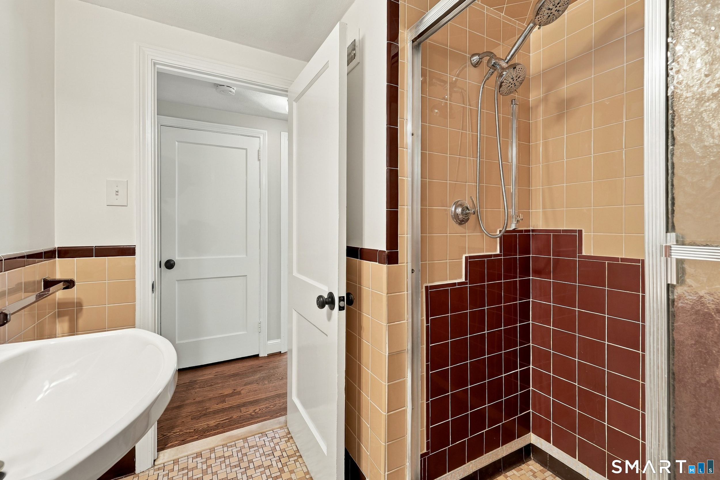 57 Burnbrook Road East Hartford, CT 06118 - Photo 15 of 31 Gallery Image 15
