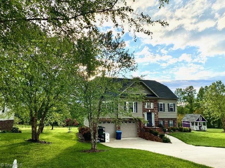 156 Mollie Road Harmony, NC 28634 - Photo 2 of 22 Gallery Image 2
