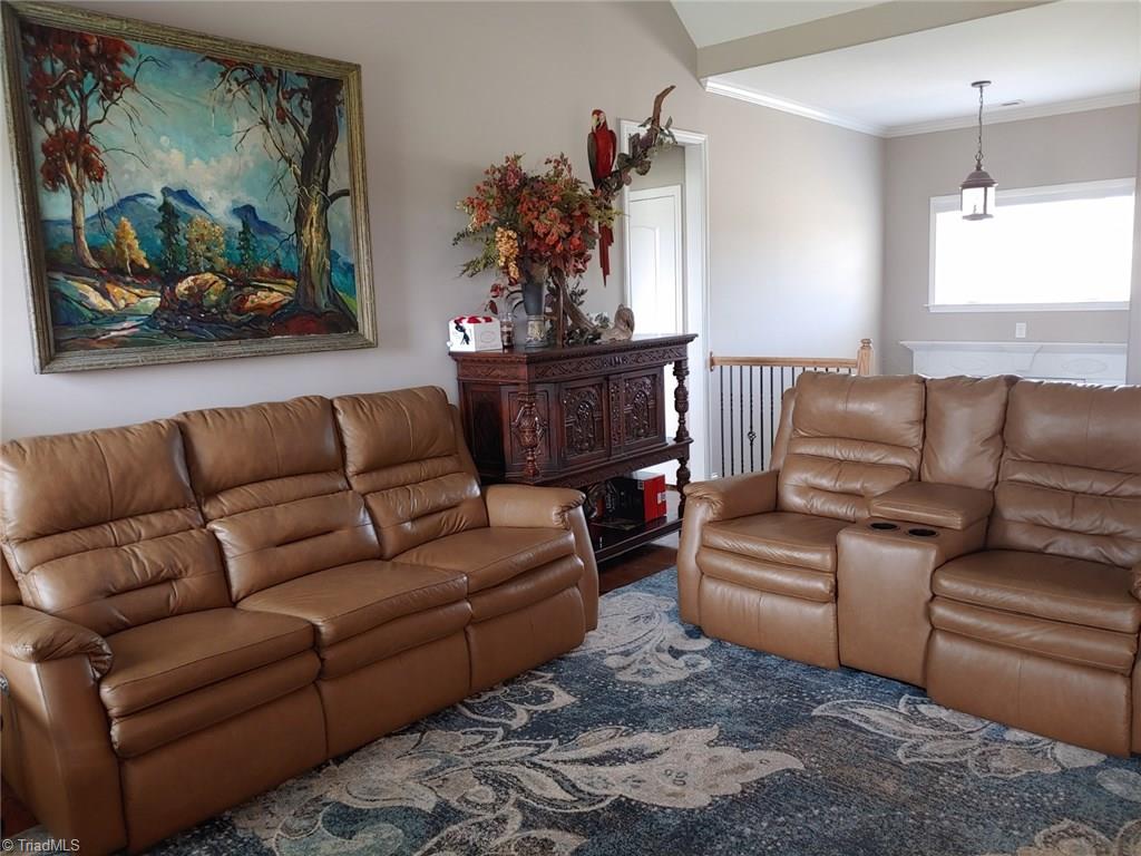 156 Mollie Road Harmony, NC 28634 - Photo 8 of 22 Gallery Image 8