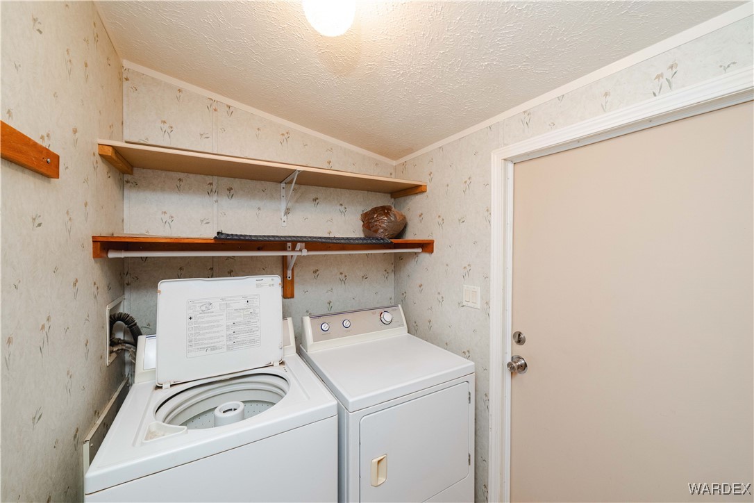 3662 Gila Road Golden Valley, AZ 86413 - Photo 30 of 46 Laundry
