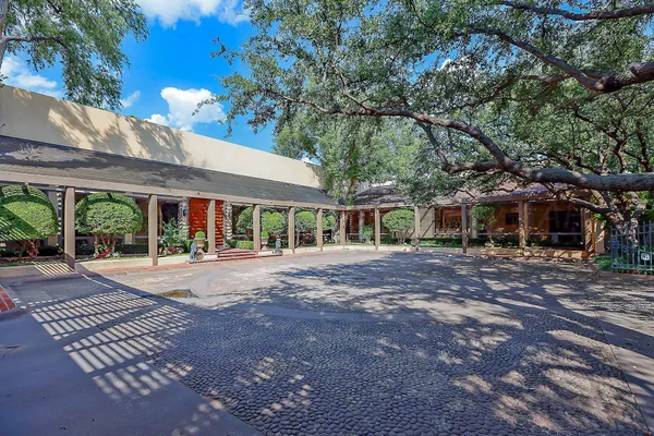 $1,690,000 | 1 Woodstone Street, Amarillo, TX 79106