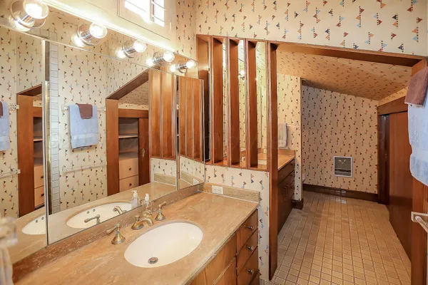 $1,690,000 | 1 Woodstone Street, Amarillo, TX 79106