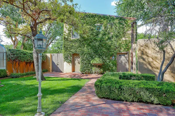 $1,690,000 | 1 Woodstone Street, Amarillo, TX 79106