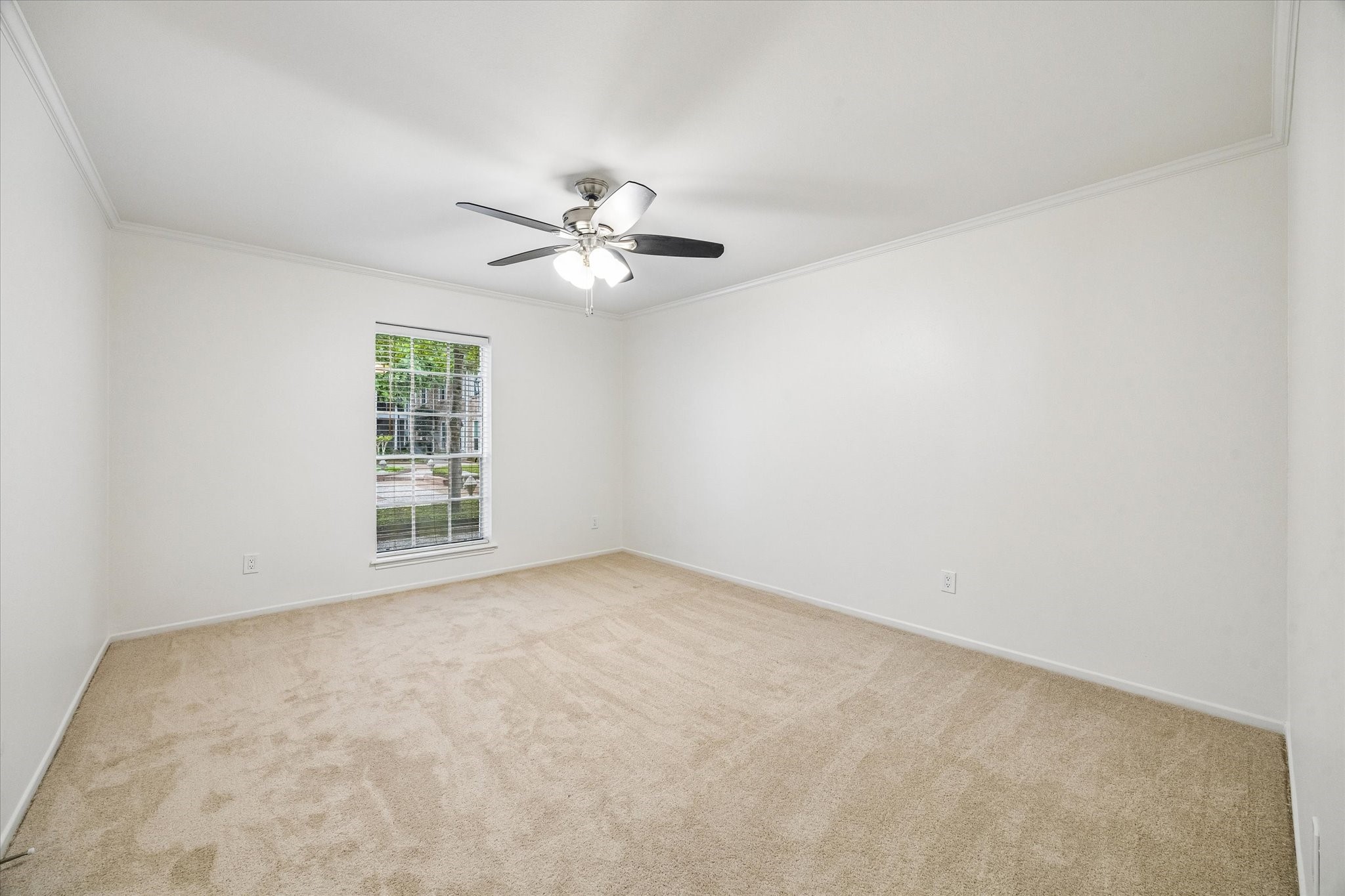 357 North Post Oak Lane, Unit 102 Houston, TX 77024 - Photo 14 of 18 The secondary bedroom is generously sized with a walk-in closet.