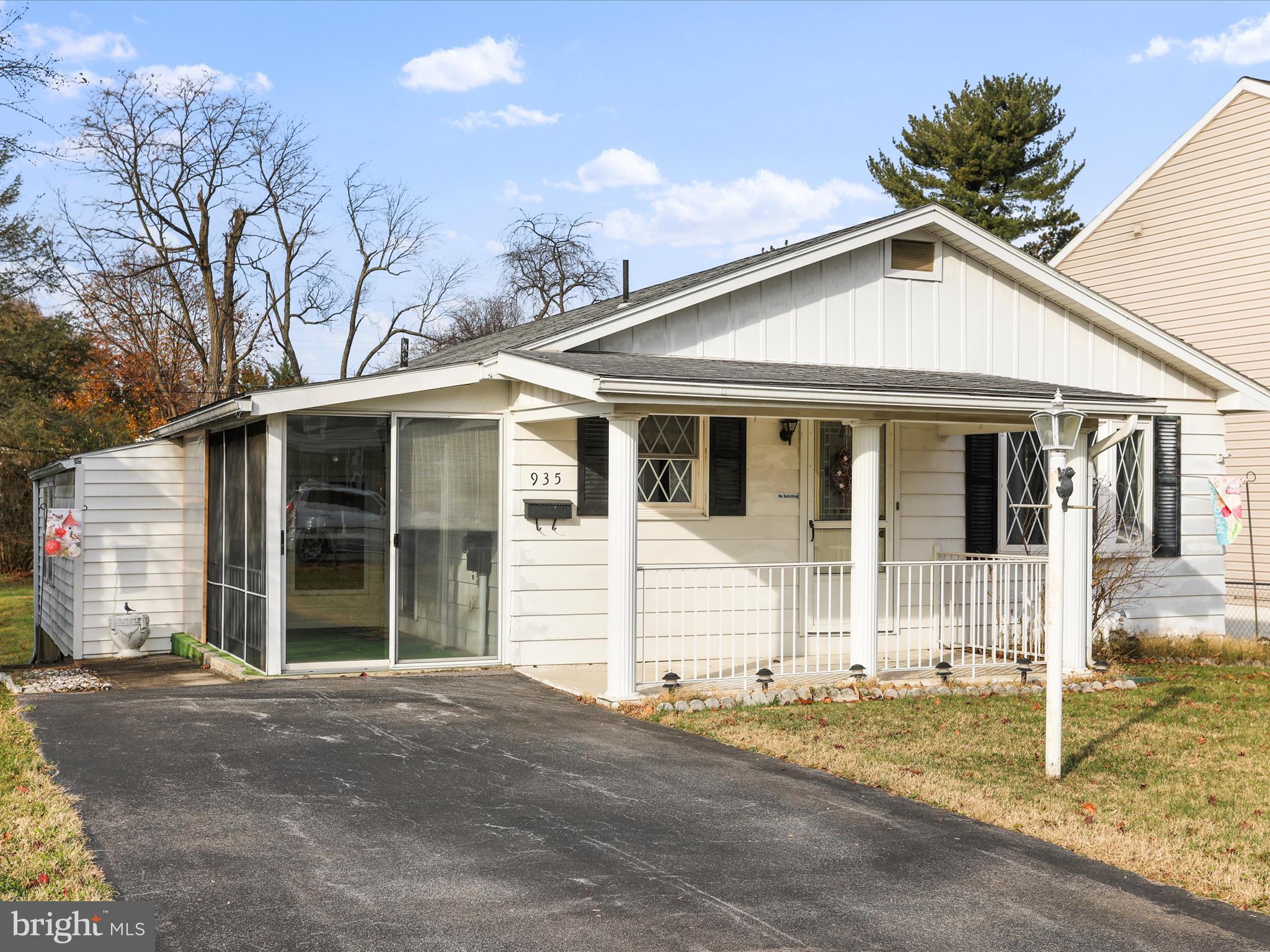 935 Linwood Road Hagerstown, MD 21740 - Photo 1 of 38 WELCOME HOME!
