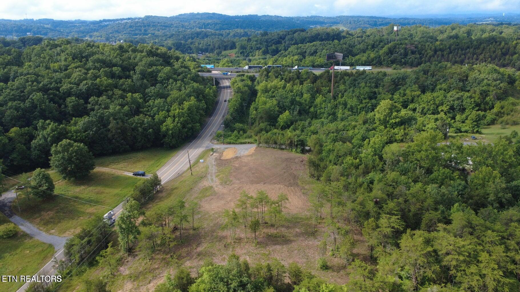 610 Amanda Lane Kodak, TN 37764 - Photo 8 of 36 Amanda Ln 8