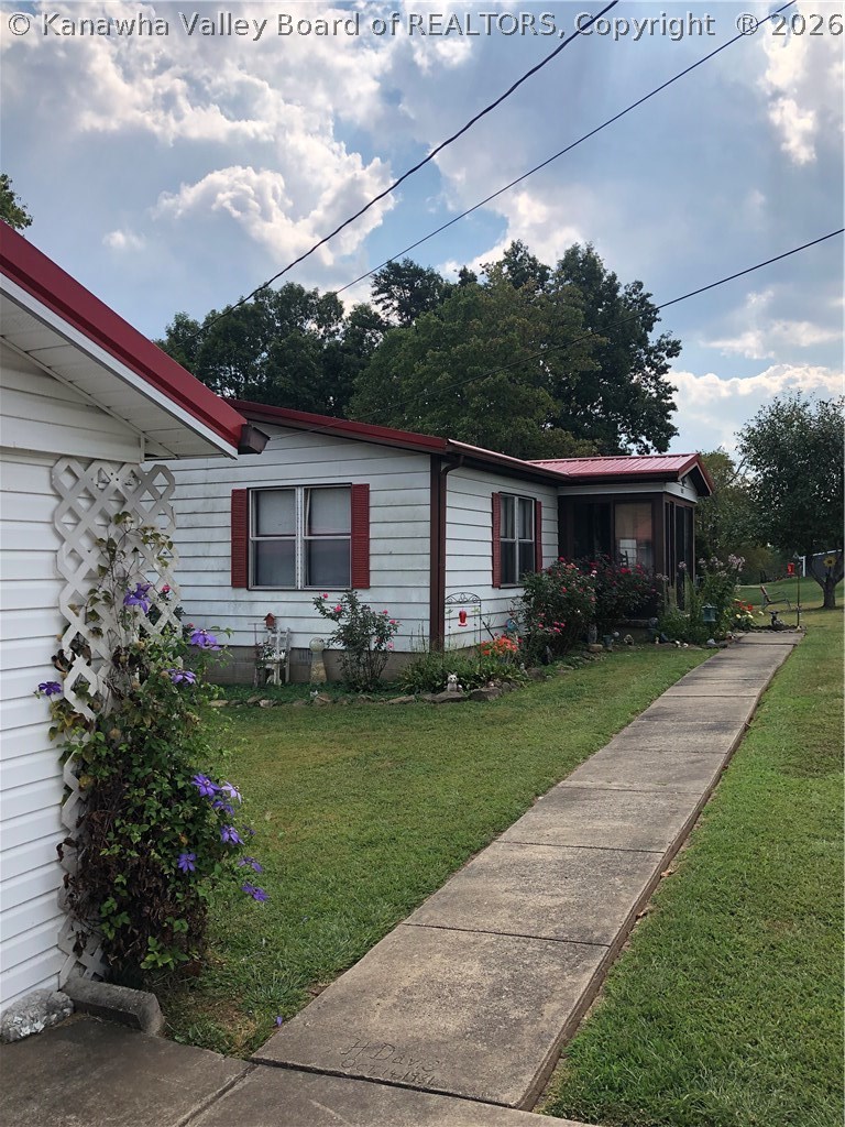 682 Midway Acres Drive Ripley, WV 25271 - Photo 4 of 21 Gallery Image 4