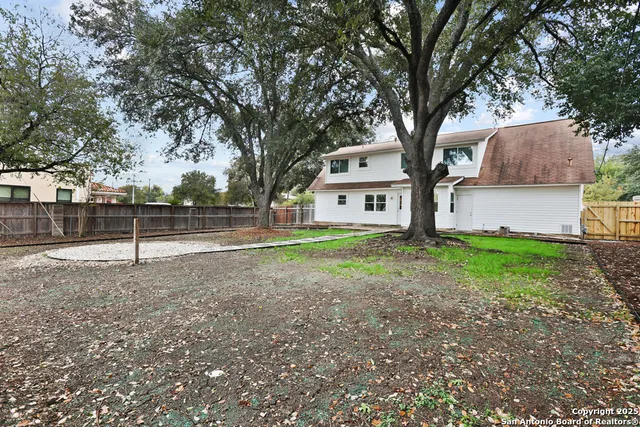 $1,850 | 9902 Lorene, San Antonio, TX 78216