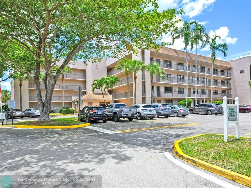 2705 Northwest 104th Ave Unit 403