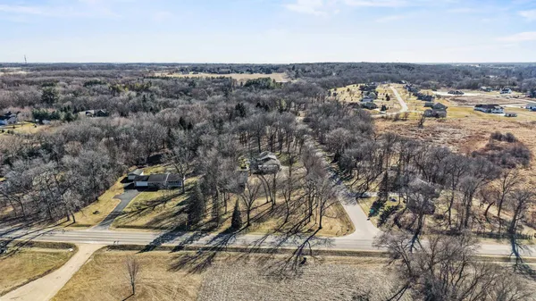 $500,000 | 5980 North Lilly Lane, Milton, WI 53563
