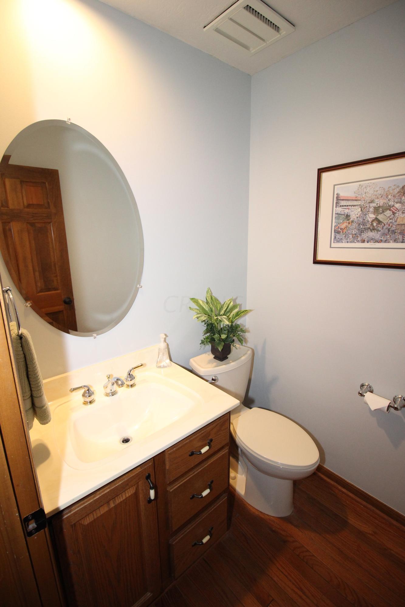 907 Riva Ridge Boulevard Columbus, OH 43230 - Photo 12 of 24 Gallery Image 12