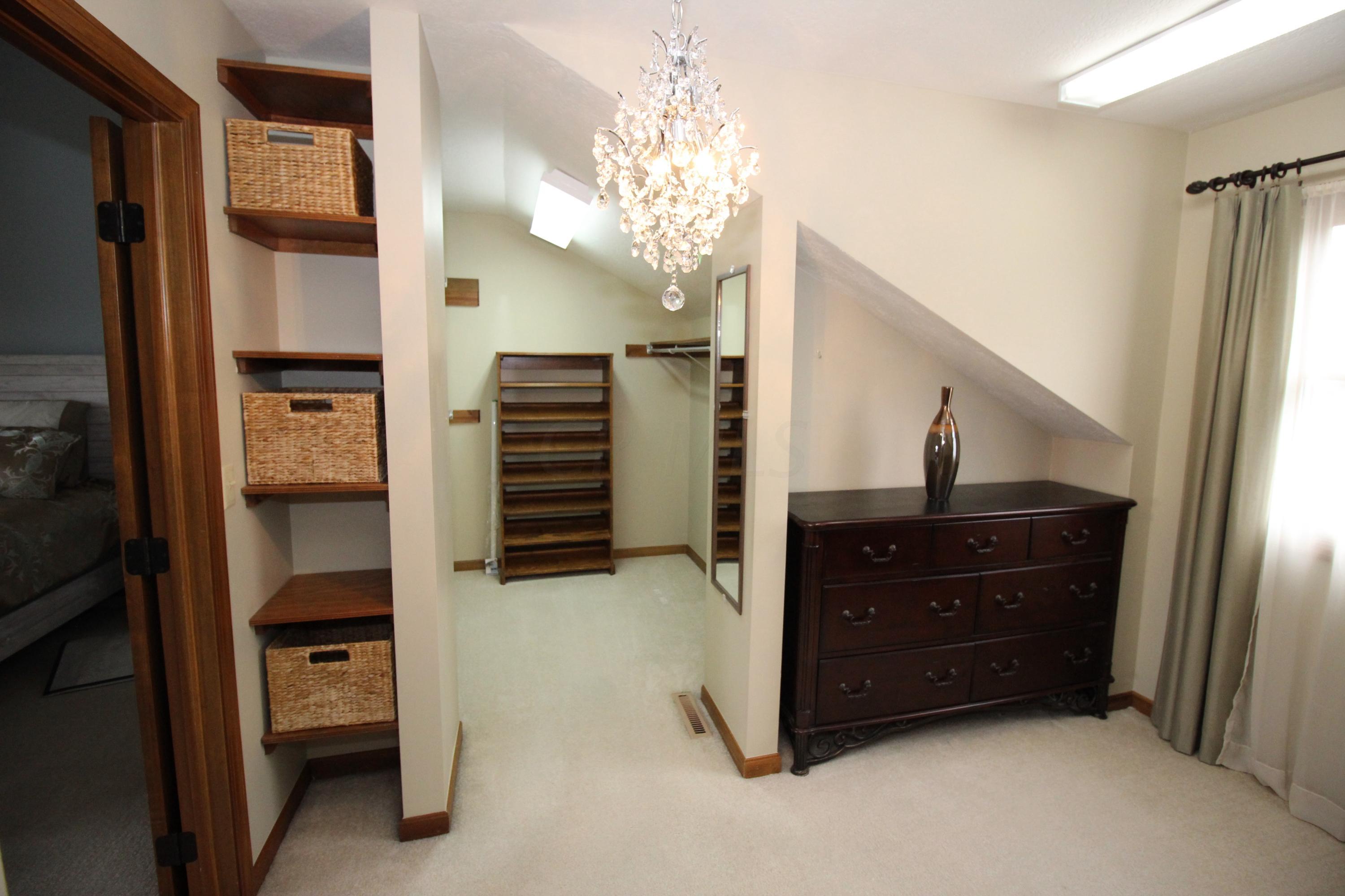 907 Riva Ridge Boulevard Columbus, OH 43230 - Photo 21 of 24 Gallery Image 21