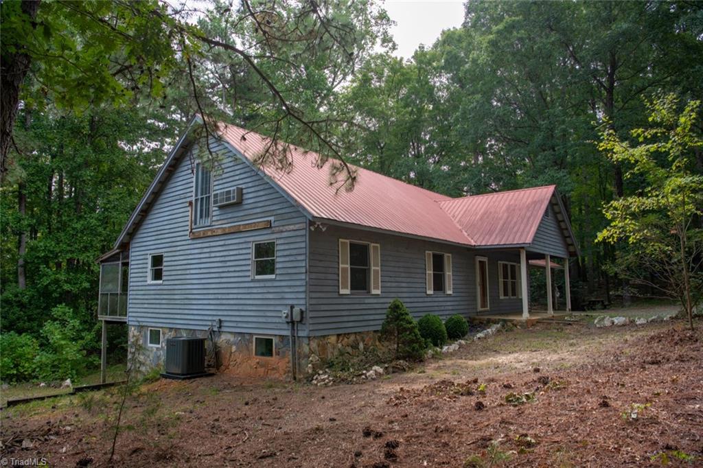 4490 Busbee Road Seagrove, NC 27341 - Photo 3 of 50