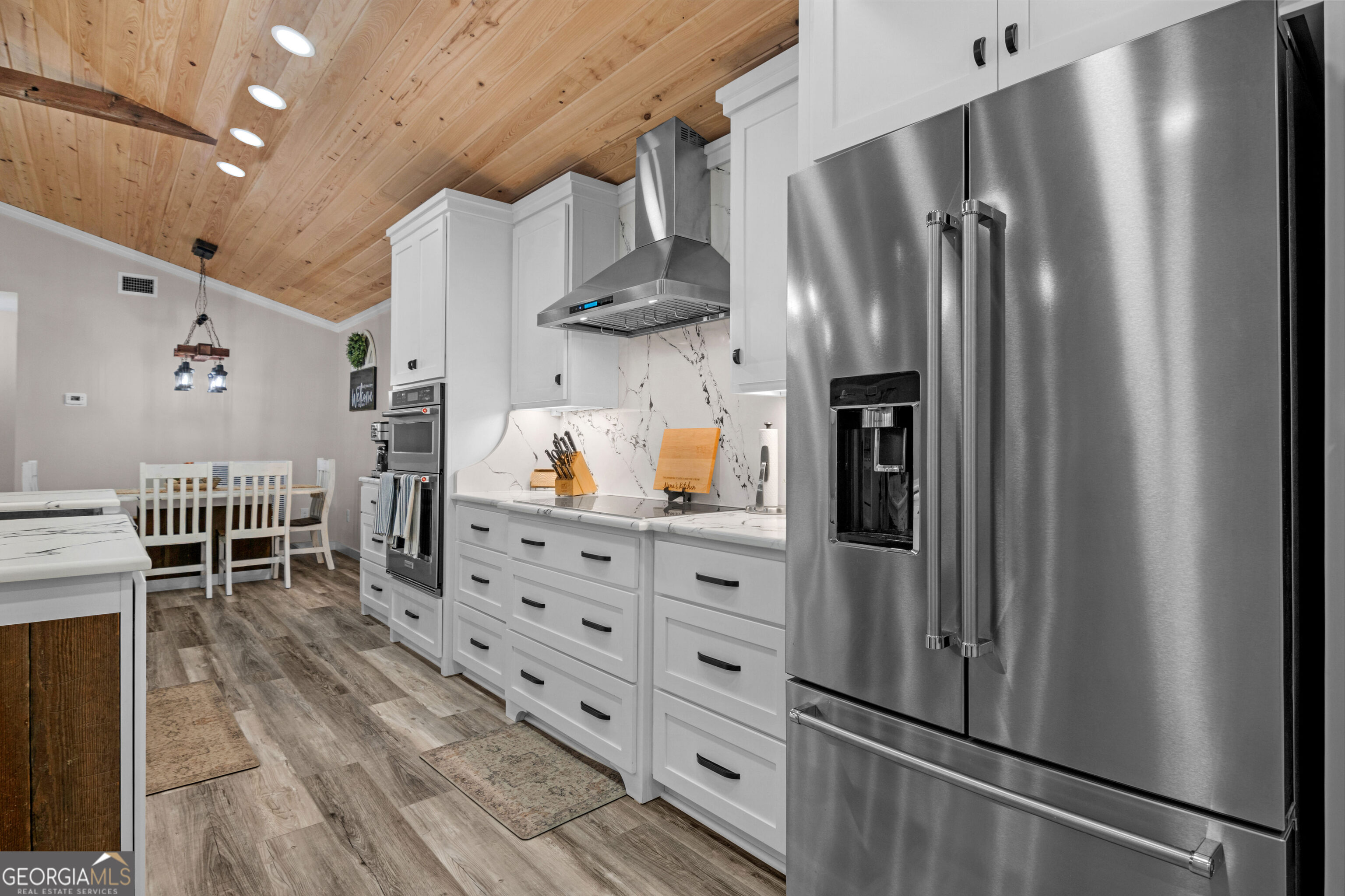 897 Empire Road Jesup, GA 31545 - Photo 12 of 40 Custom Made Cabinets
