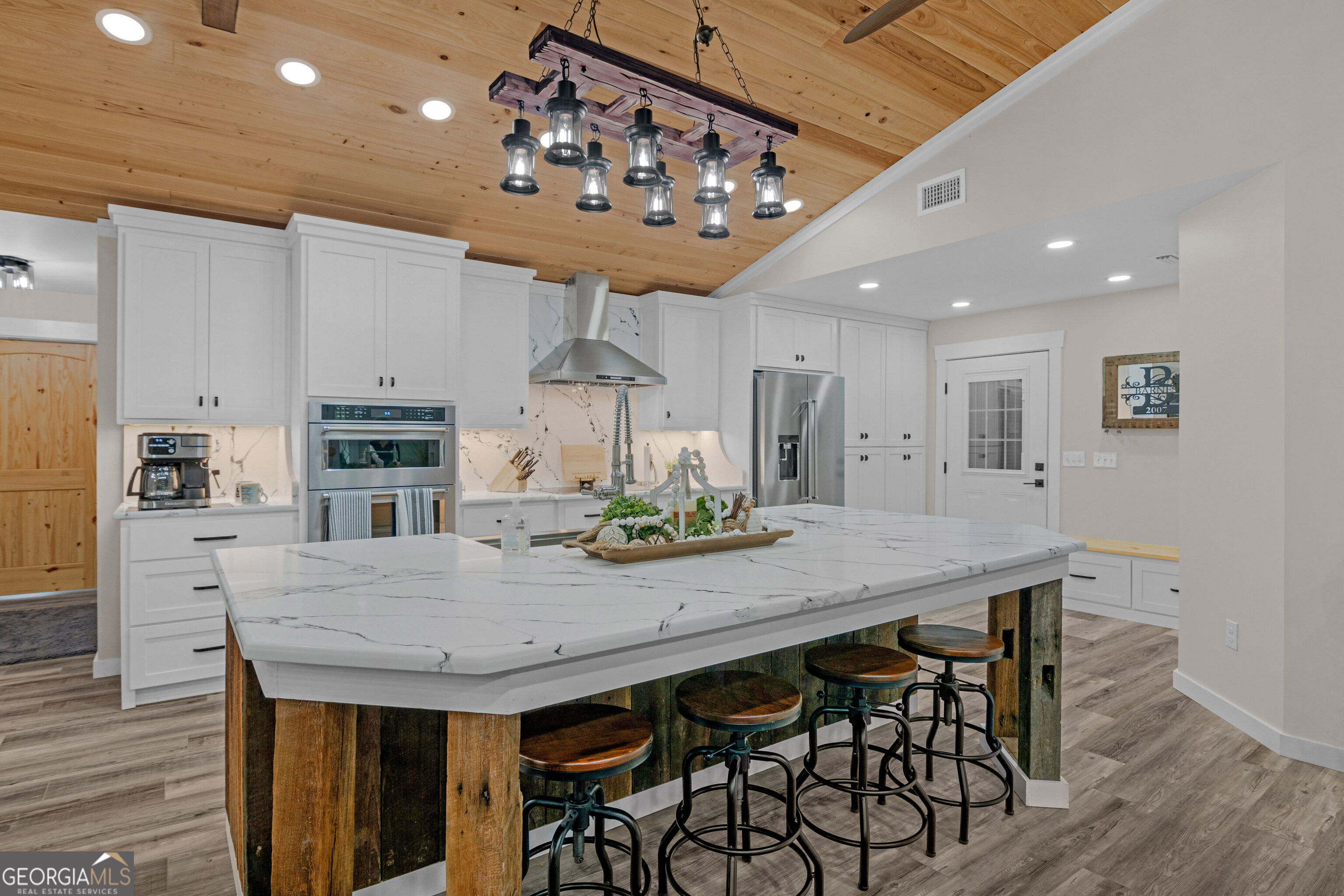 897 Empire Road Jesup, GA 31545 - Photo 14 of 40 Quartz Counter Tops