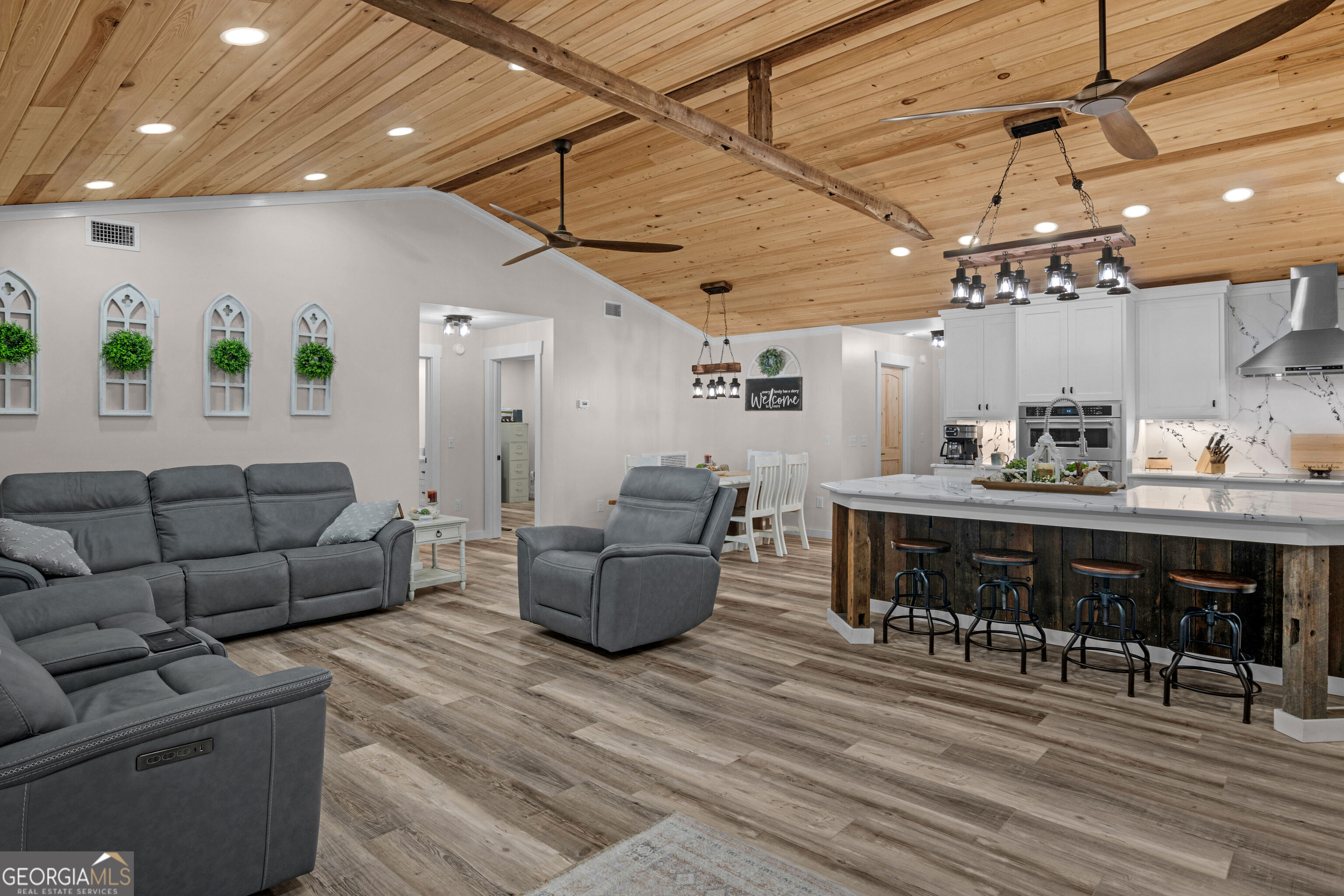 897 Empire Road Jesup, GA 31545 - Photo 8 of 40 Gallery Image 8