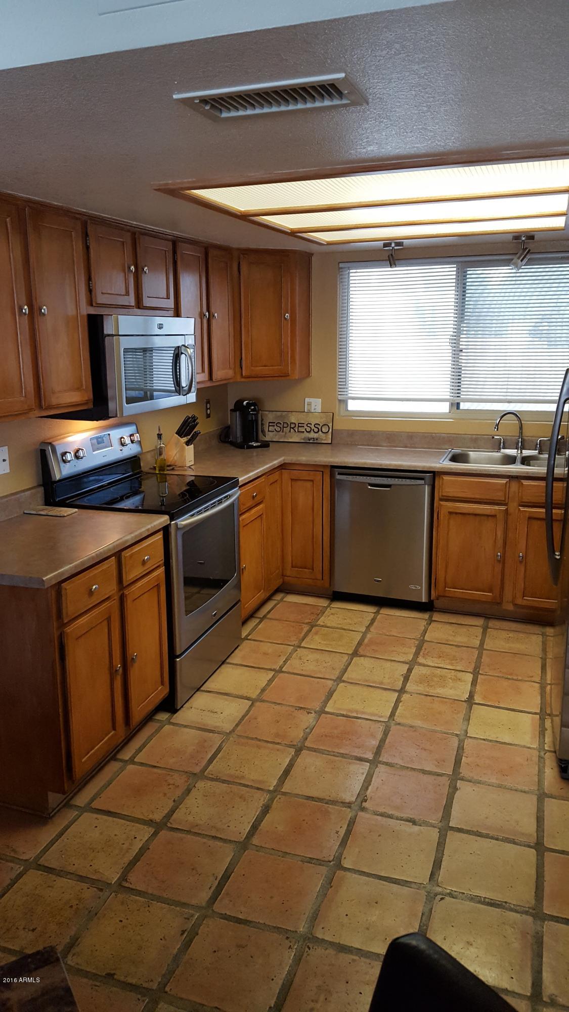 4734 East Piedmont Road Phoenix, AZ 85044 - Photo 19 of 44 20160530_094755
