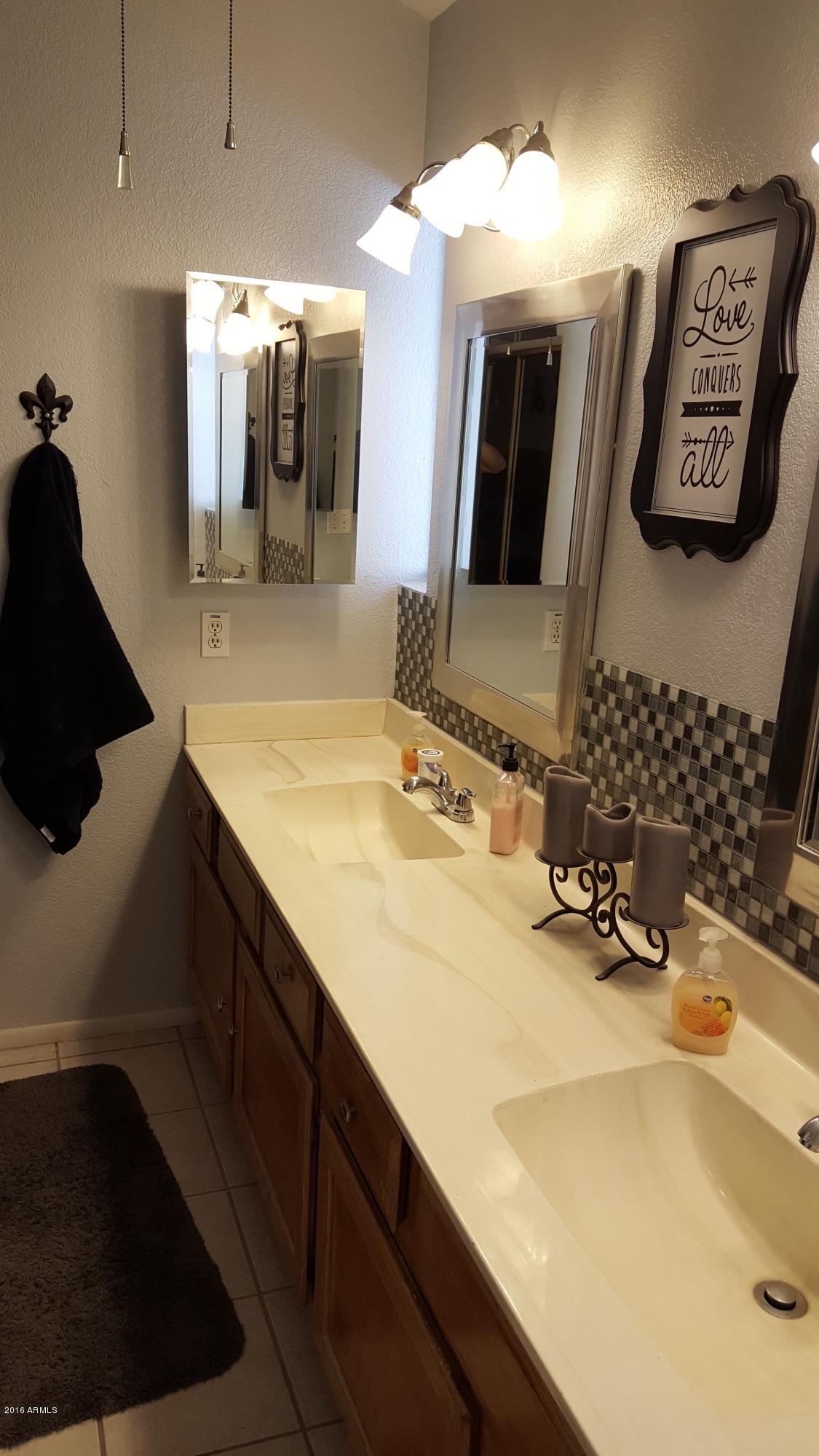 4734 East Piedmont Road Phoenix, AZ 85044 - Photo 10 of 44 20160530_095258